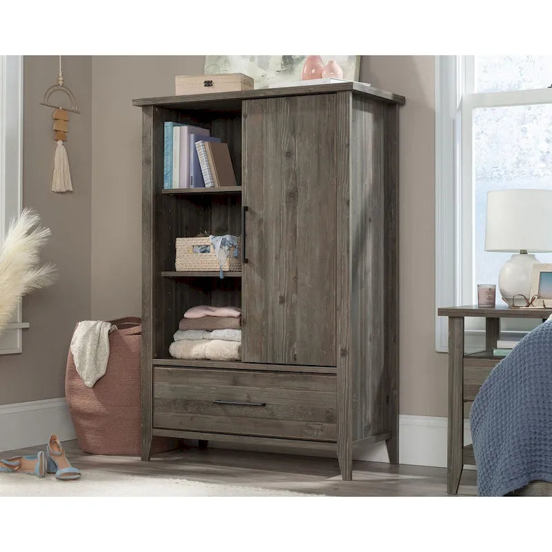 Armoire Summit Station