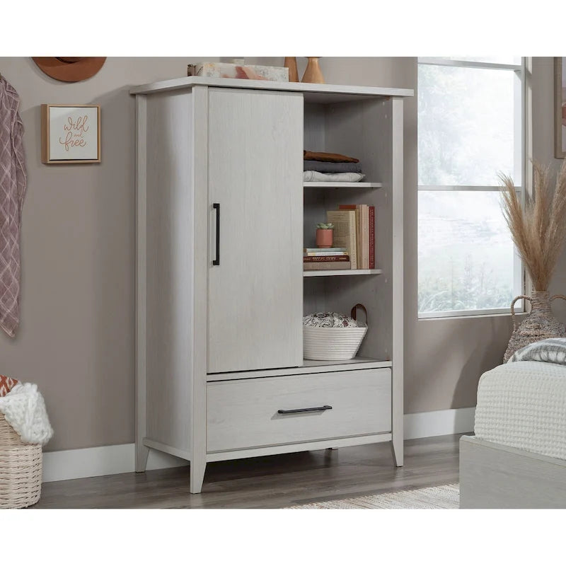 Armoire Summit Station