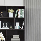Bibliothèque avec portes